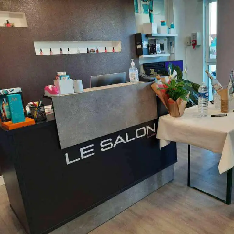 Business logo of Joelle Le Salon