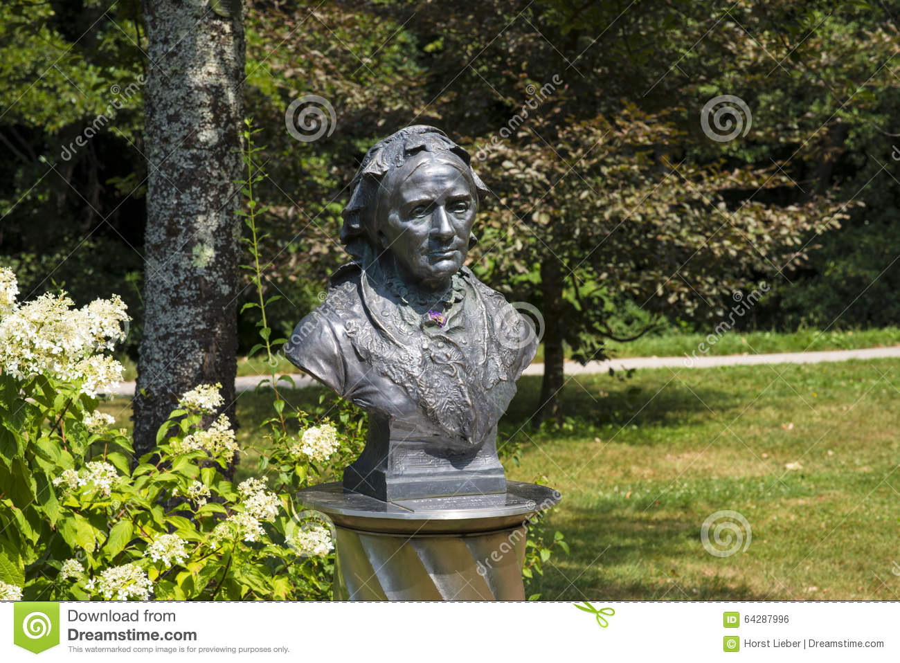Schumann Sculpture