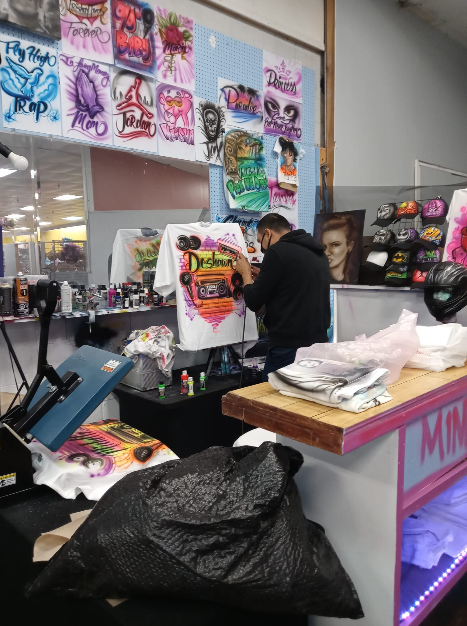 Get all your airbrush needs filled. Right here at the flee market.Mindless paint is located in the far right corner of the mall.
