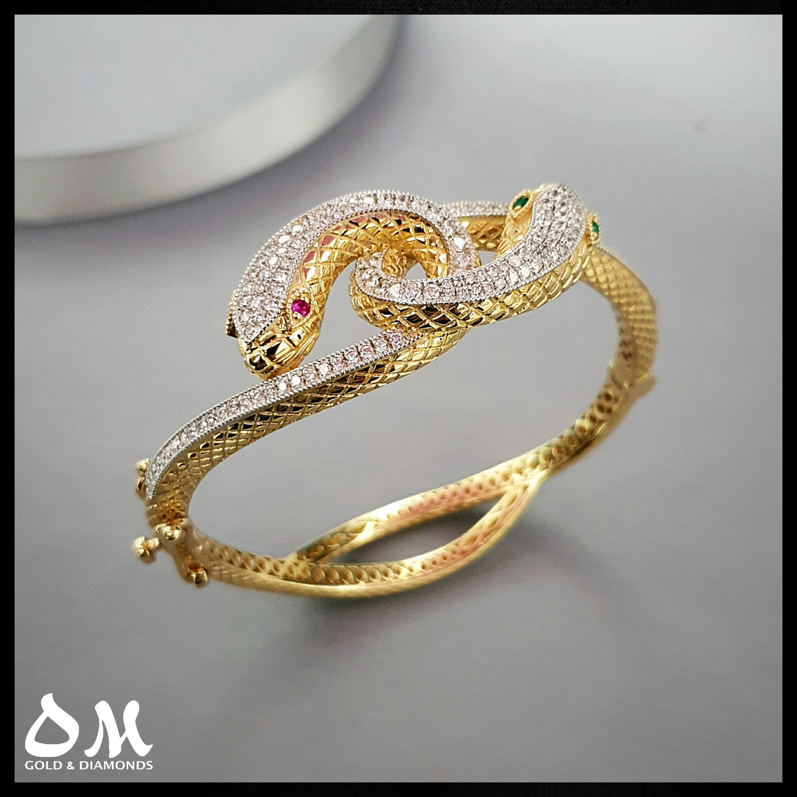 OM Gold & Diamonds (Jewellers)