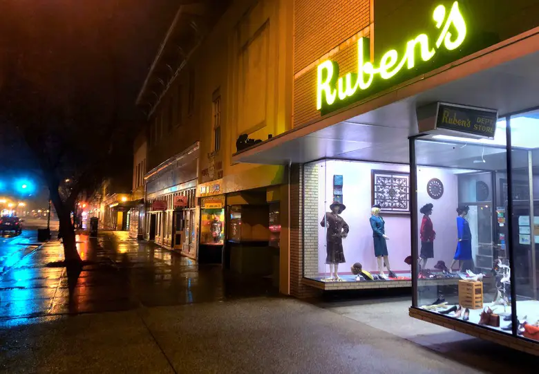 Ruben's Department Store