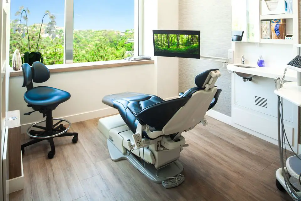 Helm Nejad Stanley - Best Dentists in Beverly Hills and West Hollywood Ca