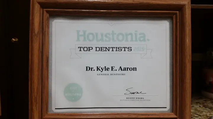 Aaron Family & Cosmetic Dentistry