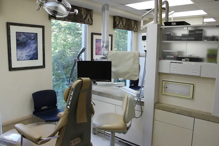 Warr Dental