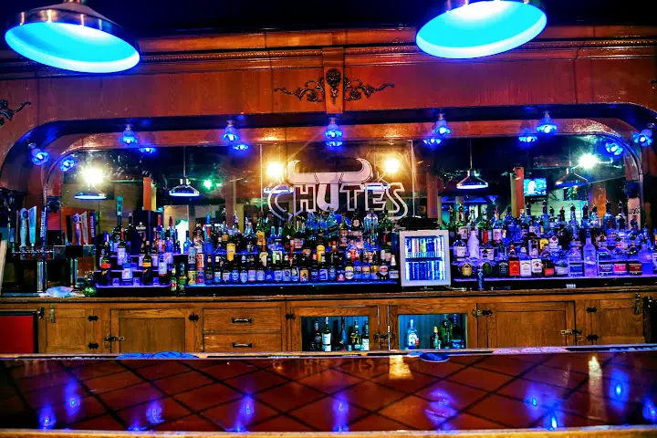 Chutes Restaurant & Bar