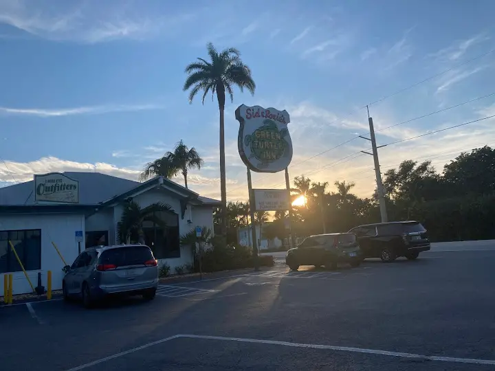 Green Turtle Inn