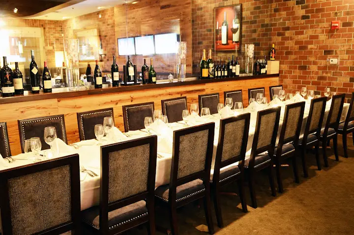 Vines Grille & Wine Bar