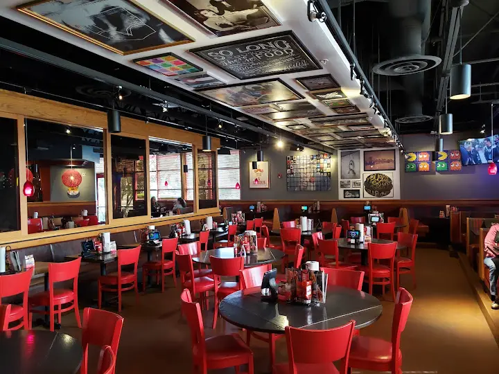 Red Robin Gourmet Burgers and Brews