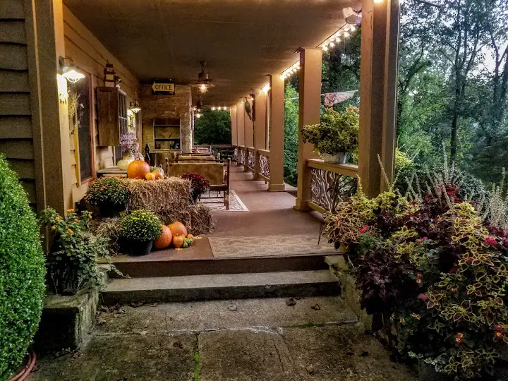 Beechwood Inn - Georgia's Premier Wine Country Inn