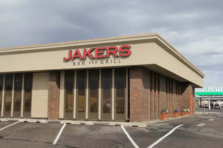 Jakers Bar and Grill