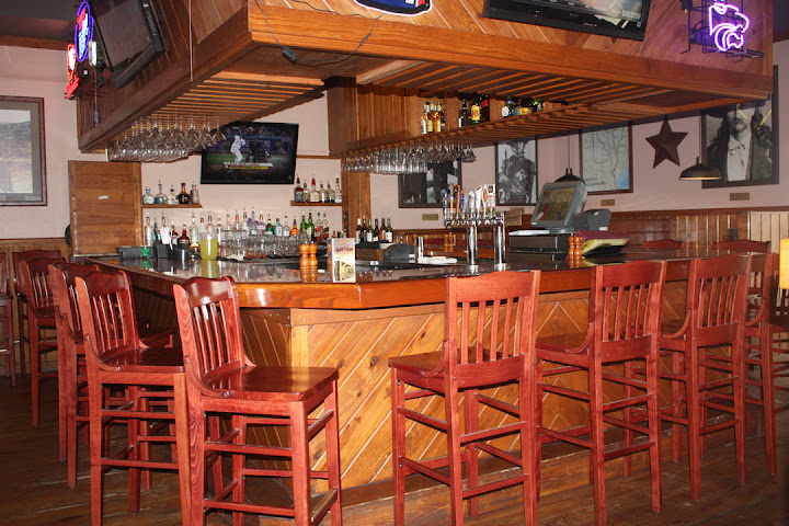 Tucson's Steakhouse Saloon & Grill