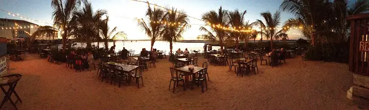 Macky's Bayside Bar & Grill