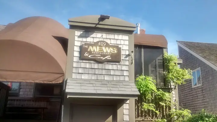 The Mews Restaurant & Cafe