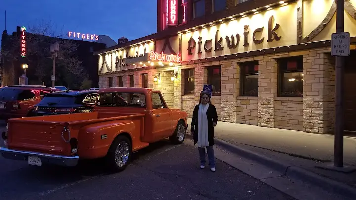 Pickwick Restaurant & Pub