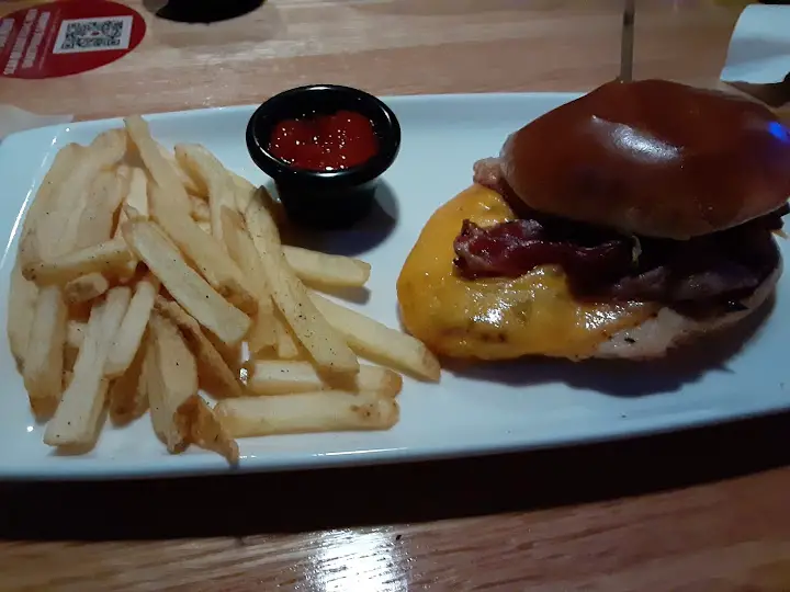 Applebee's Grill + Bar