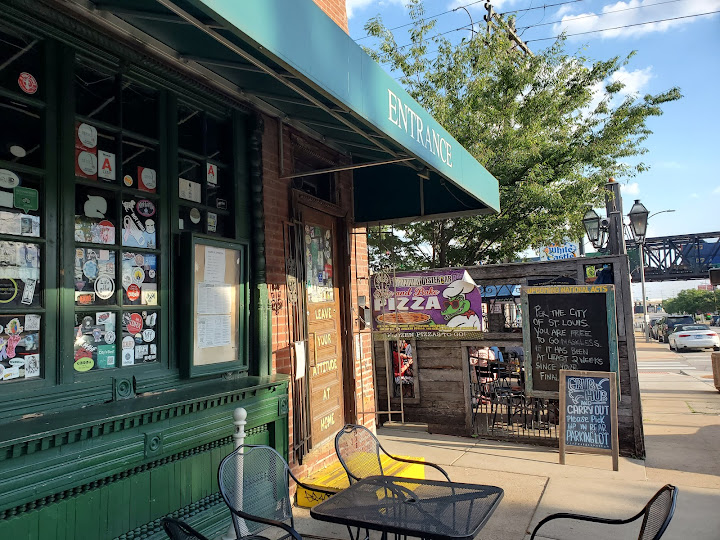 Broadway Oyster Bar