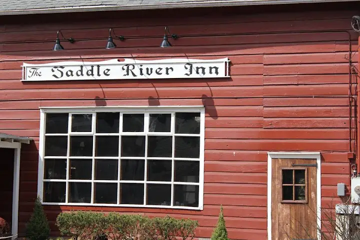 Saddle River Inn