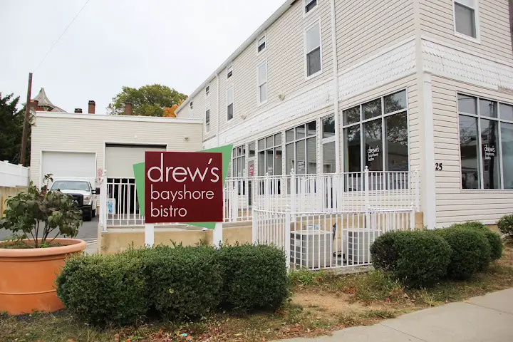 Drew's Bayshore Bistro