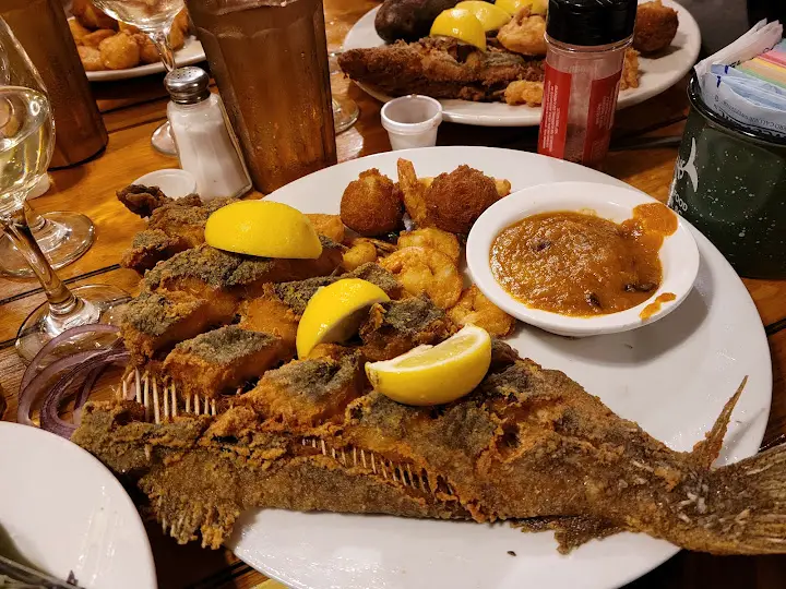 Hyman's Seafood