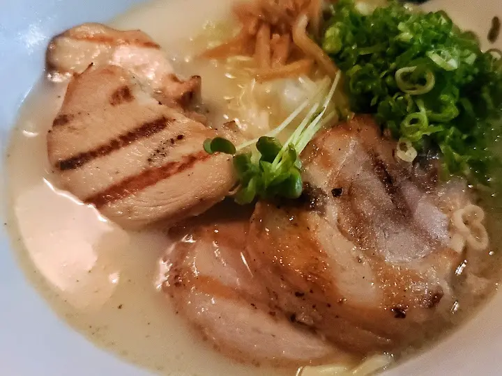 Ichigoh Ramen Lounge