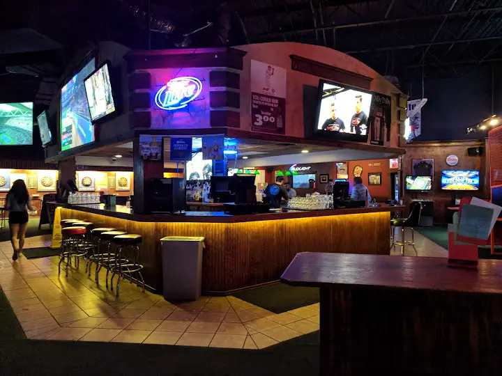 Breakers Sports Bar