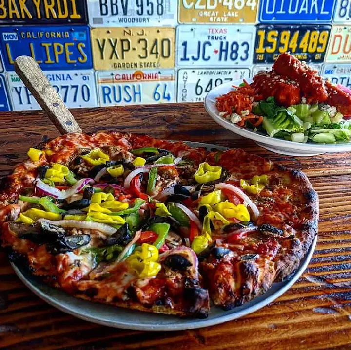 Backyard Brick Oven Pizza & Sports Pub