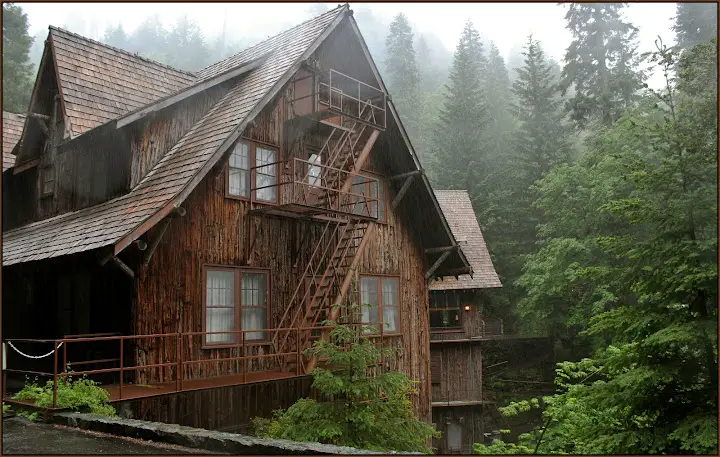 Chateau at the Oregon Caves