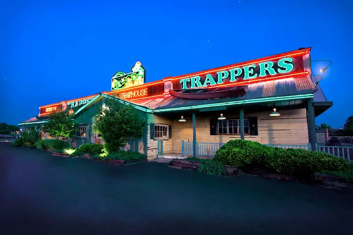 Trapper's Fishcamp & Grill