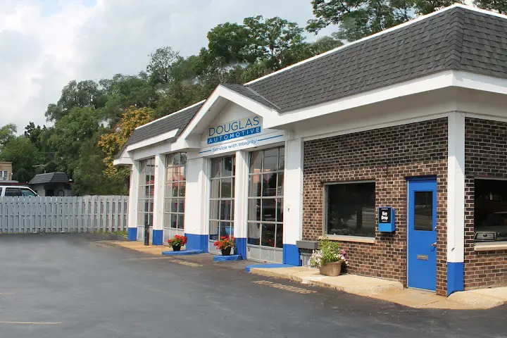 Douglas Automotive Fox River Grove