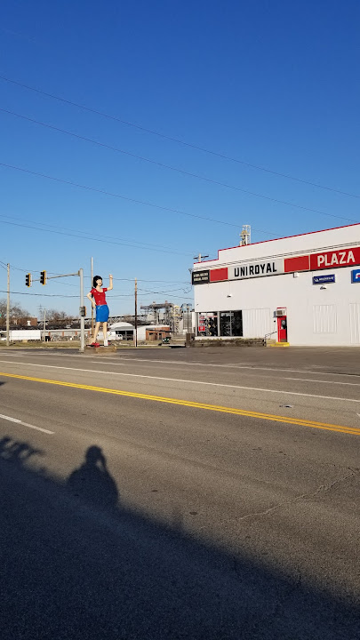 Peoria Plaza Tire