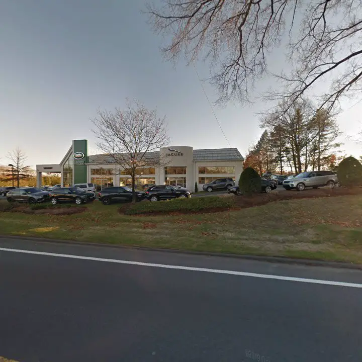 Land Rover of Sudbury Service Center