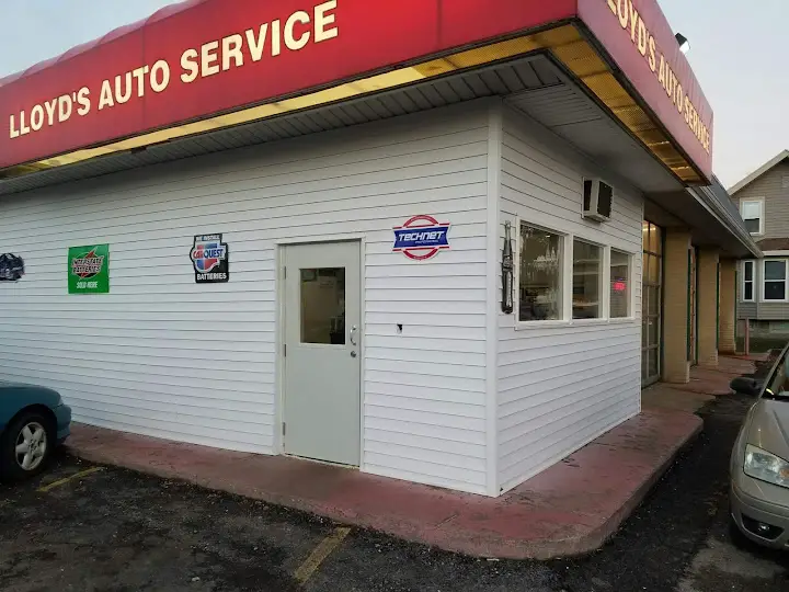 Lloyd's Auto Service