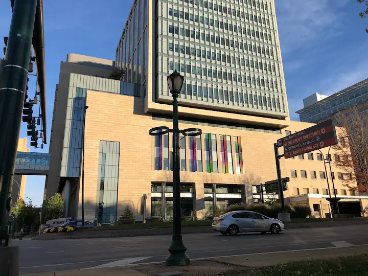 St. Louis Children's Hospital