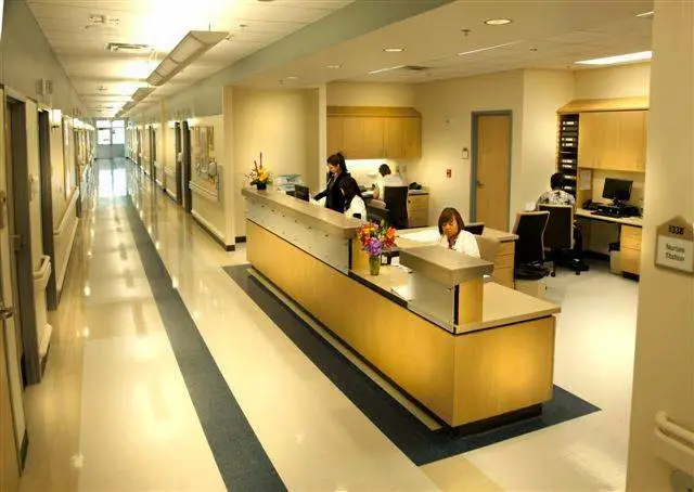 Saint Francis Hospital-Bartlett