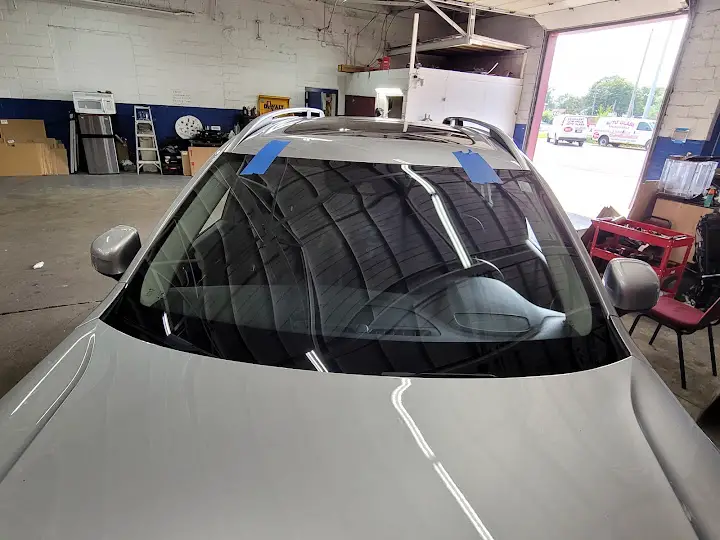 Excellent Low Price Auto Glass