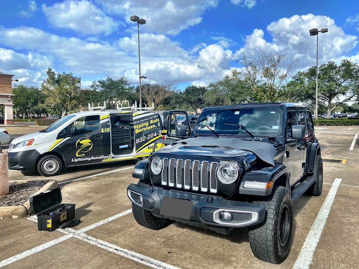 Lightning Auto Glass & Rock Chip Repair Pasadena