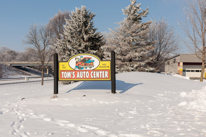 Tom's Auto Center