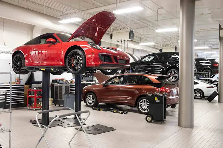 Porsche Service Center