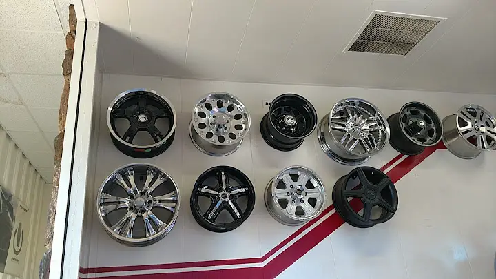 D & M Tire & Wheel