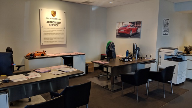 Porsche Hawaii Service