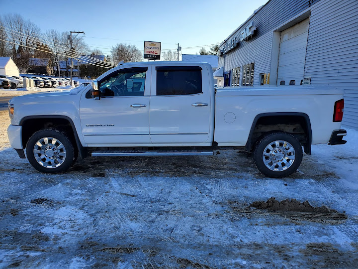 Clay GMC Chevrolet of Lincoln