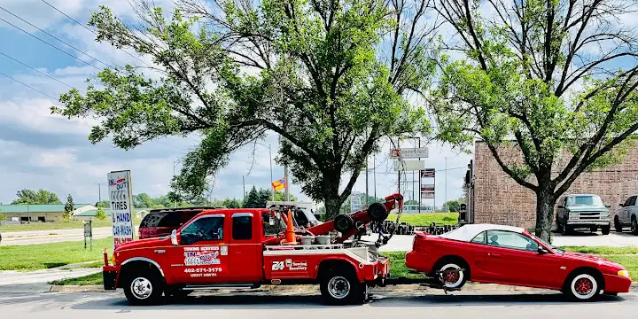 In & Out Towing, Tires & Detailing