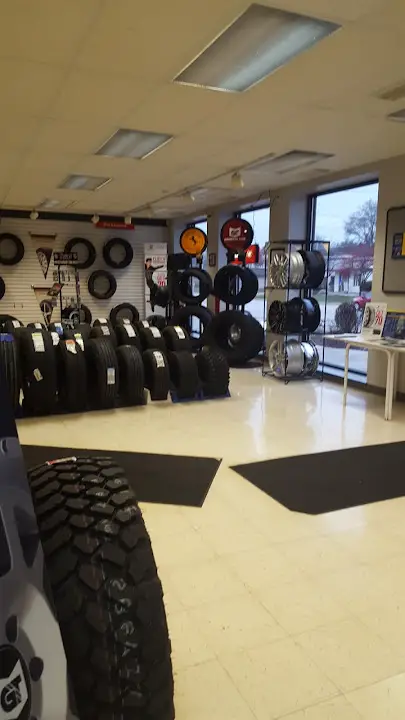 Lois Tire Shop