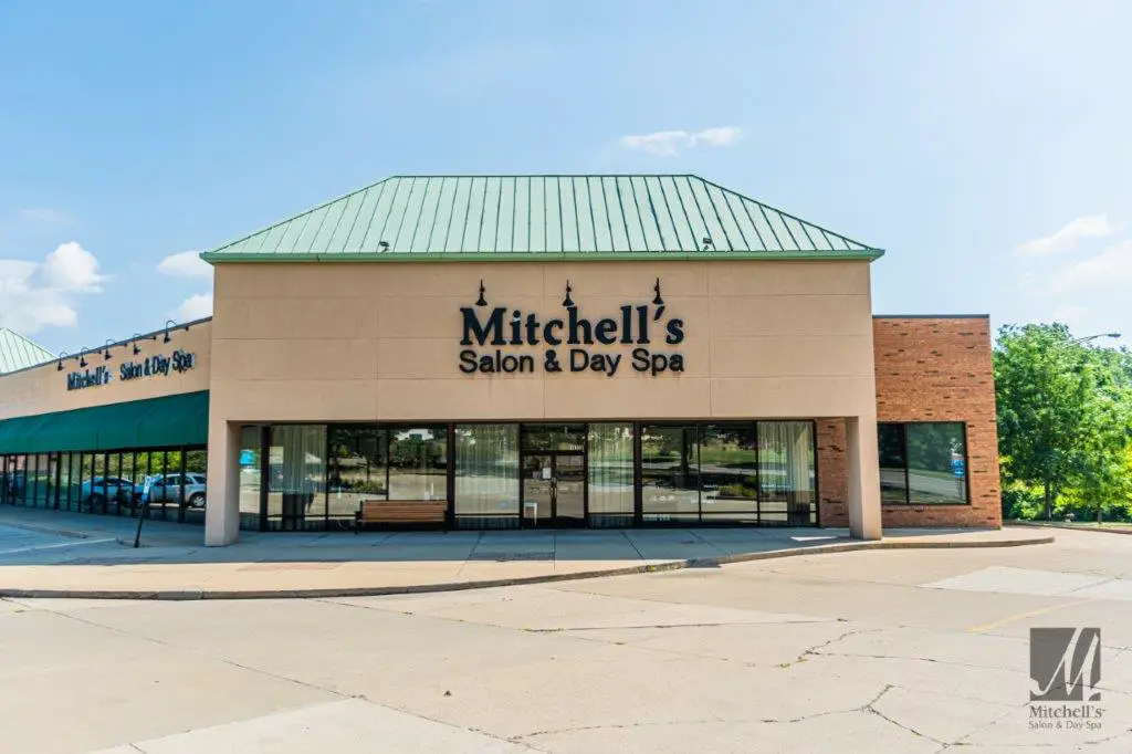 Storefront at Cincinnati's best beauty salon Mitchell's Salon & Day Spa